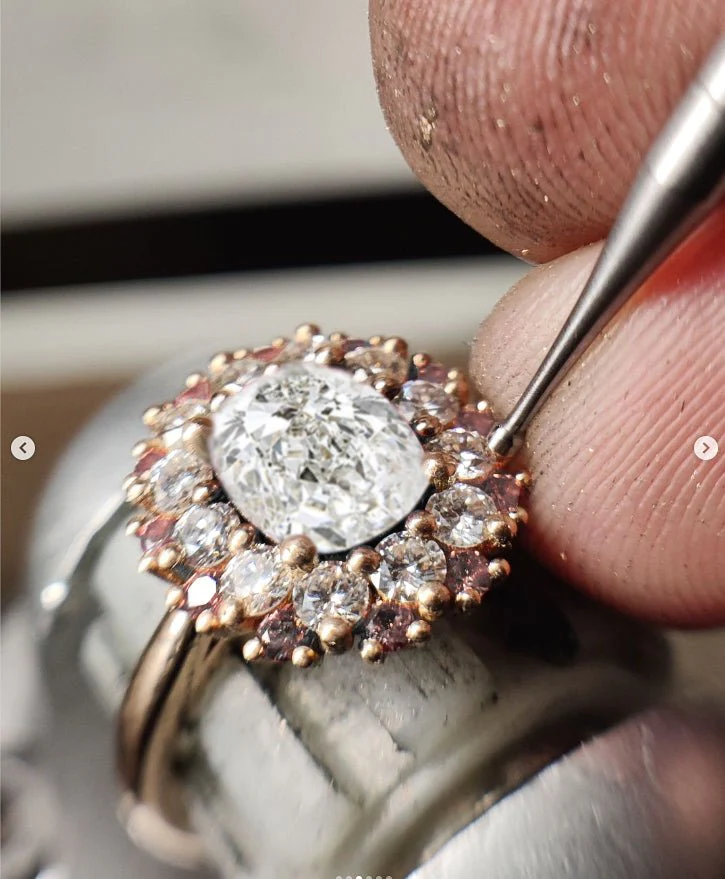 Beautiful sparkle Oval Cubic Zirconia unique design ring - Image 5