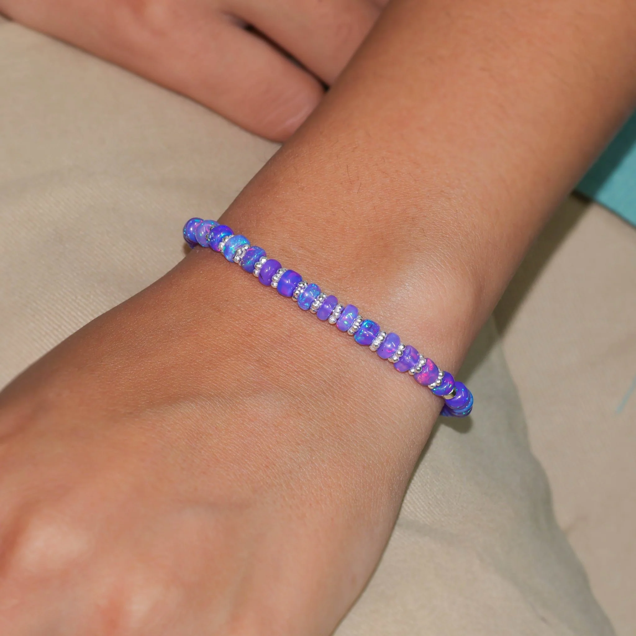 Natural Lavender Opal Beaded Bracelet With Circular Silver Chakri Beads - Image 3