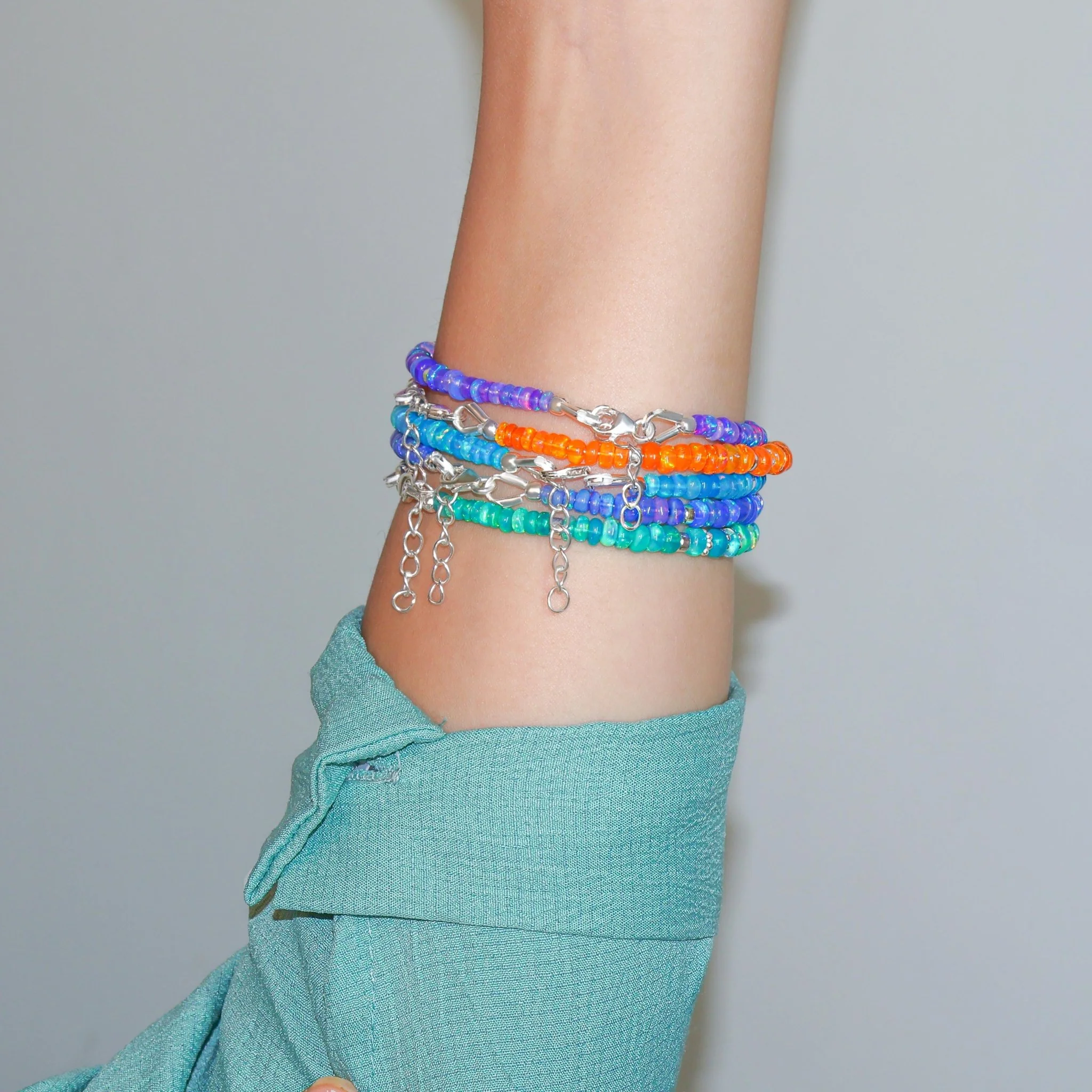 Natural Opal Beaded Bracelet With Circular Silver Chakri Beads - Image 7