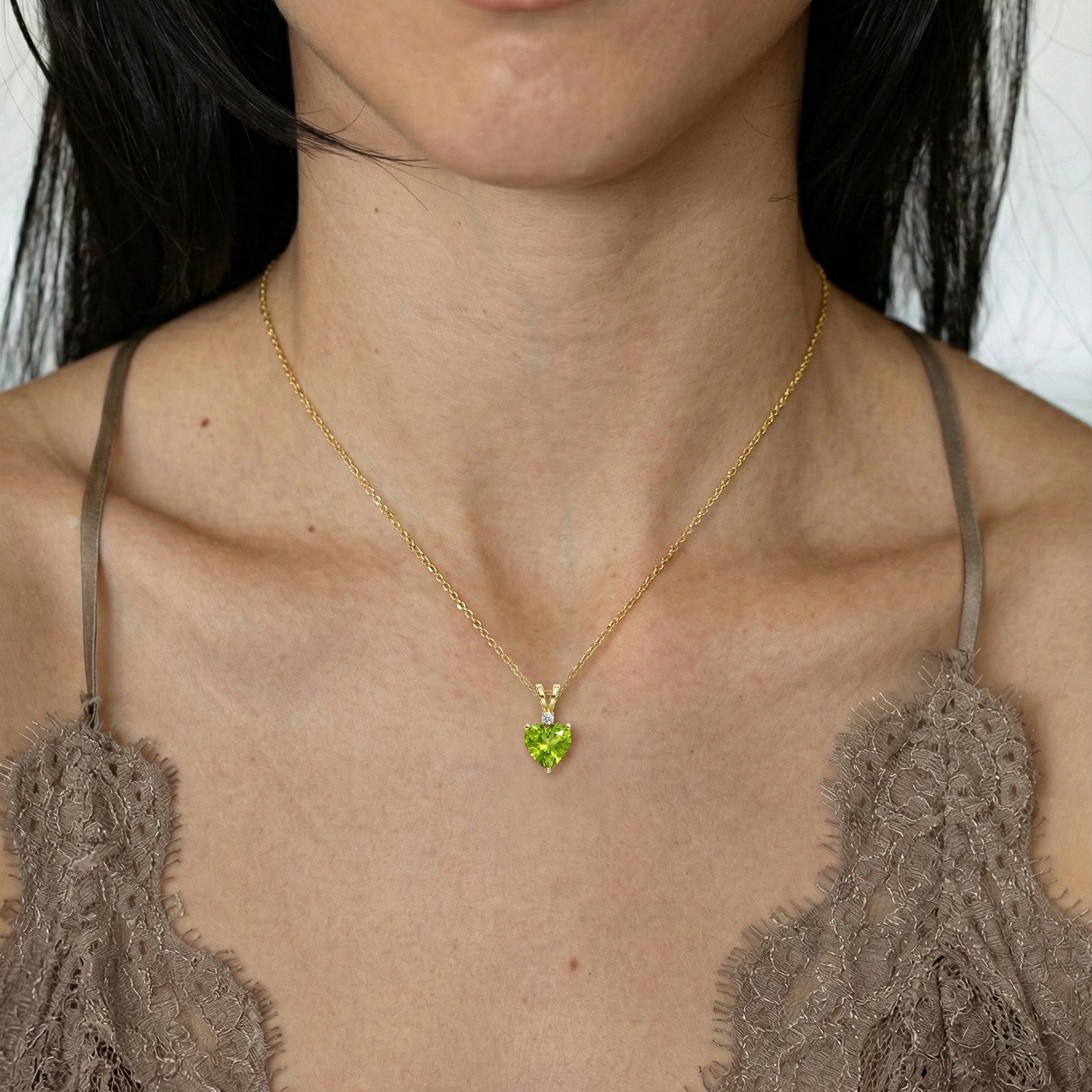 Peridot Heart Pendant Necklace in 925 Sterling Silver 1.5ct - Image 9