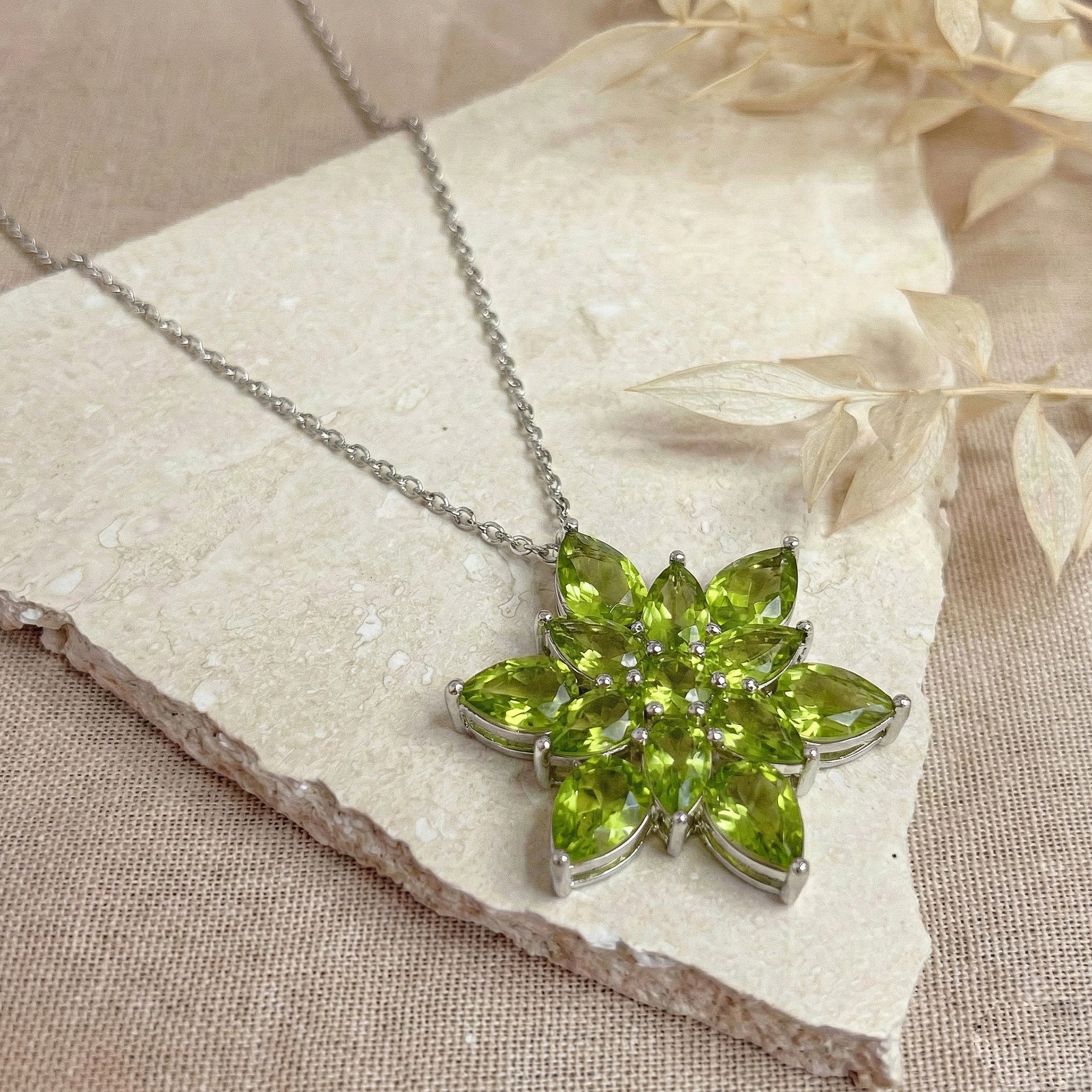 Peridot Pear Floral Pendant Necklace in 925 Sterling Silver 5.70ct - Image 5
